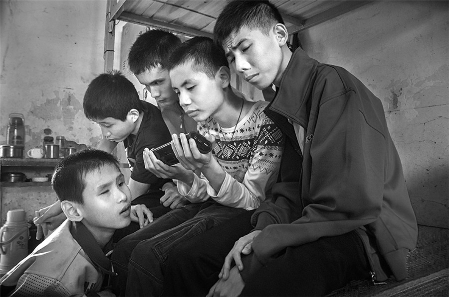 社会组《对外界信息的渴望》罗予团