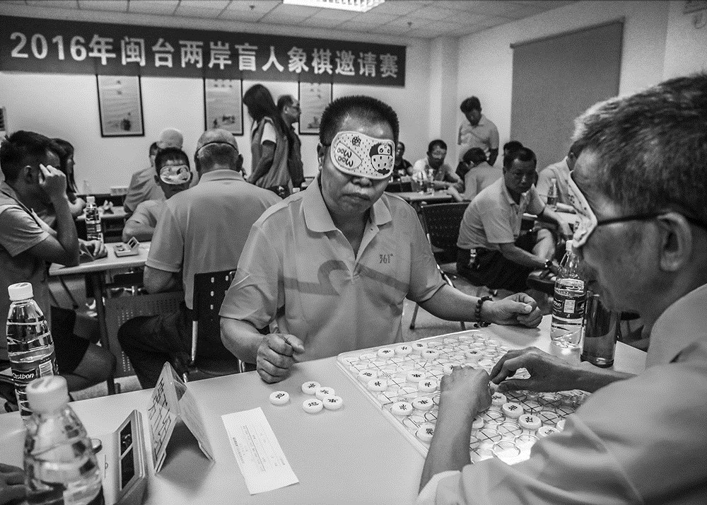聋人相机类《盲人摸“象”两岸对弈》孙畅